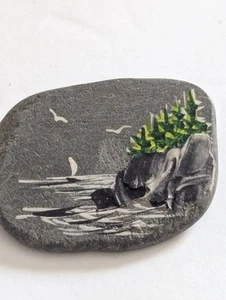 Vintage in NC Artesian Hand Painted Sale Both Ocean Seagulls On A Rock Pin - Bild 1 von 5