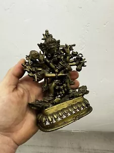 Antica figura in bronzo sino tibetano intricata 1800 divinità multibraccio in yabyum - Foto 1 di 10
