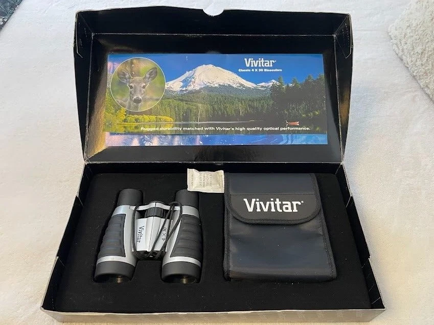 NEW Vivitar Binoculars 4 x 30 with Strap Carrying Pouch & Cloth Lens Wipe IN BOX - Image 1 of 1