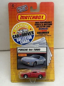 1989 MATCHBOX SUPERFAST PORSCHE 944 TURBO MIT AUTO & FAHRER SAMMLERKARTEN BESCHÄDIGT - Bild 1 von 4