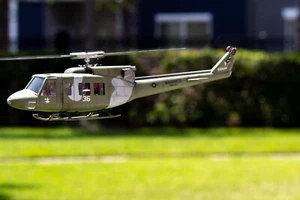 Bell 212 UH-1N RC Hubschrauber - exklusive Lackierung flugfertig - Bild 1 von 8