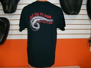 Camiseta Divertida Camiseta 2 Tiempos Just Cuz It's Smokin Don't Mean It's Broken BK 3-XL - Imagen 1 de 4