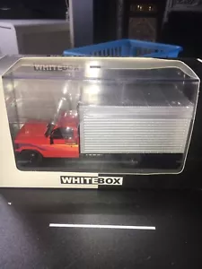 EXCELLENT WHITEBOX 1/43 1985 CHEVROLET D-40 D40 BOX TRUCK RED & SILVER WB267 - Picture 1 of 6