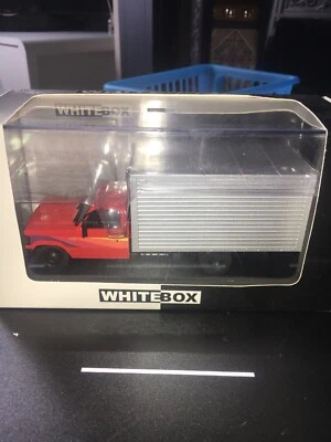 EXCELLENT WHITEBOX 1/43 1985 CHEVROLET D-40 D40 BOX TRUCK RED & SILVER WB267 - Image 1 of 4