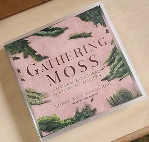 Gathering Moss 5 Cd Audiobook NEW Robin Wall Kimmerer History Of Mosses - Bild 1 von 4