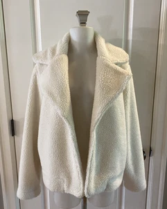 Banana Republic Women’s Sherpa Jacket Size L Ivory Cozy Cropped Fleece Open - Picture 1 of 11