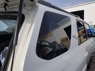 10-23 TOYOTA 4RUNNER OEM PASSENGER RIGHT REAR QUARTER GLASS WINDOW  Foto 1 de 4