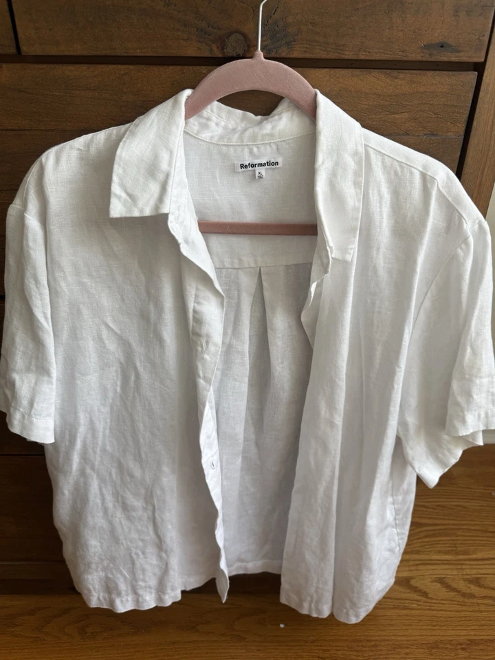 Camisa con botones de lino de gran tamaño Reformation talla XL Foto 1 de 4