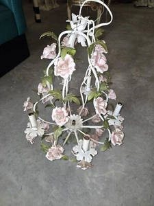 VINTAGE ITALIAN TOLE CHANDELIER ITALY 5 LIGHTS PORCELAIN STYLE PINK FLOWERS - Picture 1 of 10
