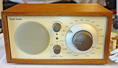 Henry Kloss Tivoli Audio Model One AM/FM  Radio Walnut wood, Beige face. VGC - Image 1 of 4