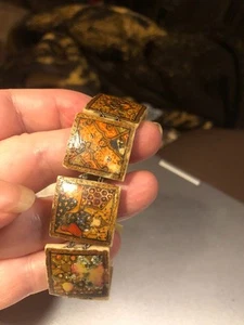 PULSERA ANTIGUA PERSA CUENTO NARRADOR PINTADA A MANO AÑOS 1880 - Imagen 1 de 5
