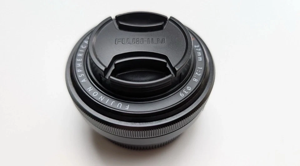 FUJIFILM FUJINON XF 27mm F/2.8 OIS Lens - Fantastic Condition - Image 1 of 4