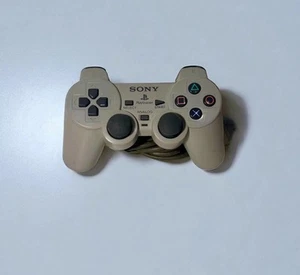 Dual Shock Controller: Grau OEM SCPH-1200 (Sony PlayStation 1, PS1) Getestet - Bild 1 von 3