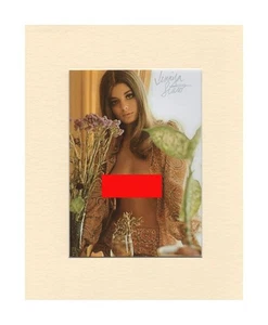 Jennifer Liano Playboy Playmate Original Hand Signed 10x8" Autograph Photo & COA - Picture 1 of 1