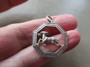 VINTAGE STERLING SILVER LARGE CAPRICORN GOAT STAR SIGN RETRO FOB CHARM PENDANT - Picture 1 of 2