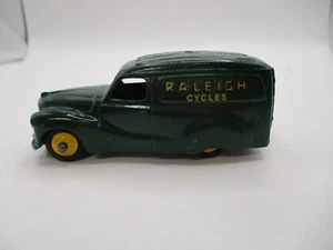 Meccano Dinky Toys #472G AUSTIN A-4 RALEIGH CYCLES VAN 1957 RESTORED CODE3 MINTY - Picture 1 of 14