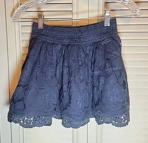 Abercrombie & Fitch Minirock dunkelblau Spitze Gr. XS Gummibund gefüttert - Bild 1 von 8
