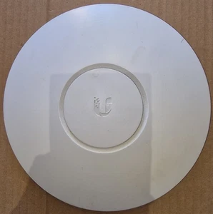 Punto de acceso inalámbrico Ubiquiti Unifi UAP v1 300 MBps 2,4 GHz, compatible con OpenWRT - Imagen 1 de 3