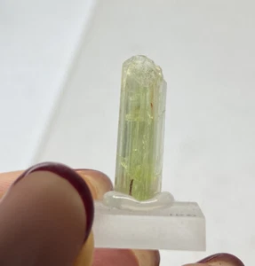 TREMOLITH Roh Kristall (2.4gr) Tremolit / Tremolite rough, Tanzania - Picture 1 of 6