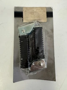 NEW WPS Honda Passenger Folding Footrests Pair CB125-750 Aftermarket 56-5702 - Picture 1 of 3