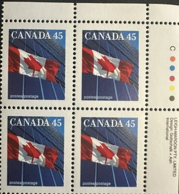 Canadian Stamp Plate Block #1361 Canadian Flag and Office Buildings Mint NH — 第 1/2 张图片