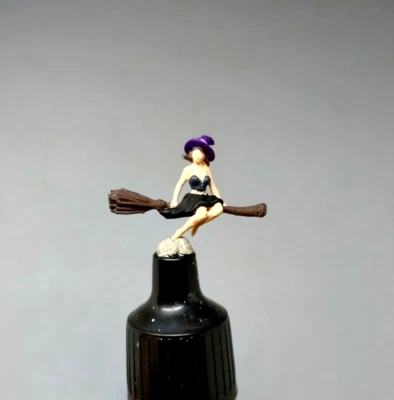 Sexy Bruja en Escoba Palo HO 1:87 Figura Miniatura Sin Preiser Foto 1 de 4