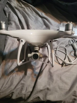 DJI Phantom 4  Standard  - Image 1 of 4