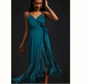 Anthropologie Hutch Neu mit Etikett Fransen-Saum echtes Wickelkleid Größe XS - Bild 1 von 10