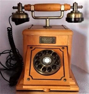 Steepletone Classic Collectors Edition: Przycisk Drewniany telefon stacjonarny - Zdjęcie 1 z 10
