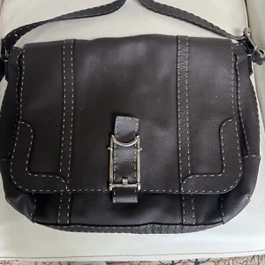SUPERB MENS FENDI LARGE MESSENGER SHOULDER BAG BROWN LEATHER MADE IN ITALY - Picture 1 of 10
