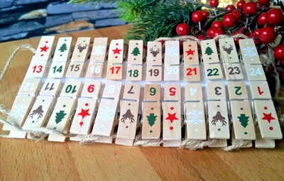 Adventskalender Selbermachen DIY Hirsch Tanne Holz Herzen 1 - 24 Klammern Zahlen - Bild 1 von 4