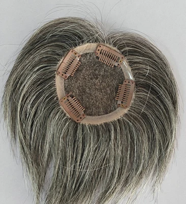 Pelo corto gris 100 % real para mujer Foto 1 de 4