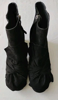 Botines de gamuza negros Rebecca Minkoff talla 9 1/2 para mujer botas de cuero GC preciosos Foto 1 de 4
