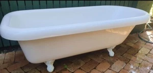 Vintage claw foot bath - Picture 1 of 3