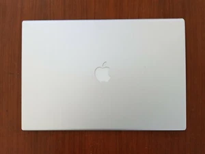 Plasturgie Capot Arrière Ecran 607-2216 Original APPLE 17" MacBook Pro A1229 - Picture 1 of 2