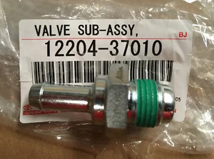 OEM Toyota PCV Valve 12204-37010 - Picture 1 of 1