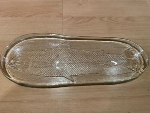 Large Vintage Glass Fish Serving Dish - Picture 1 of 4