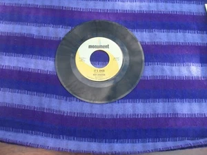 ROY ORBISON - IT'S OVER / INDIAN WEDDING  - MONUMENT 837  NEAR MINT - Bild 1 von 2