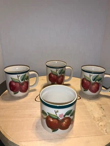 3 Kaffeetassen und 1 Windlichthalter CASUALS Steinzeug Porzellan Perle APFELBLÜTEN - Bild 1 von 4