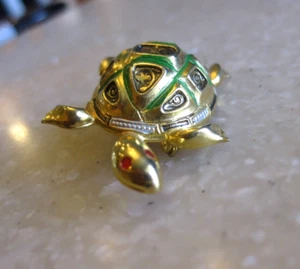 Vintage Stamped Metal Turtle Pin Brooch - Picture 1 of 6