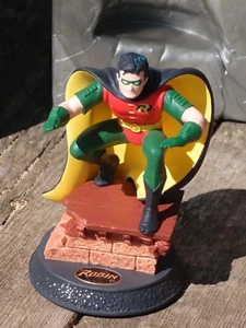 ROBIN STATUE HALLMARK FIGURINE 1996 BATMAN Brand New in box - Picture 1 of 12