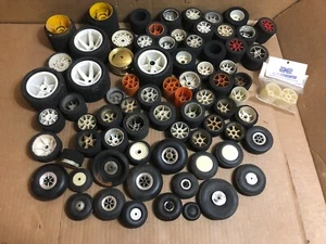 60+ RC Modell RC Reifen, Räder und Extras Konvolut sortiert - Bild 1 von 11