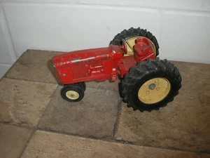 Vintage Die Cast 1/16 ? 9" International Narrow Front End Tractor Free SHIP - Picture 1 of 5