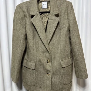 MOTF  White Tweed Cropped Buttoned Blazer  Sz S - Picture 1 of 7