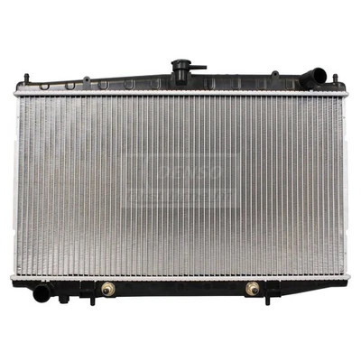 Radiador DENSO 221-3402 para 93-97 Nissan Altima Foto 1 de 4