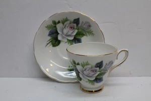 Vintage Royal Sutherland teacup & saucer White rose Design Made in England - Picture 1 of 5