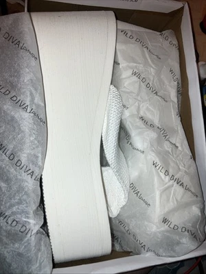 Zapatos de salón Wild Diva Foto 1 de 2