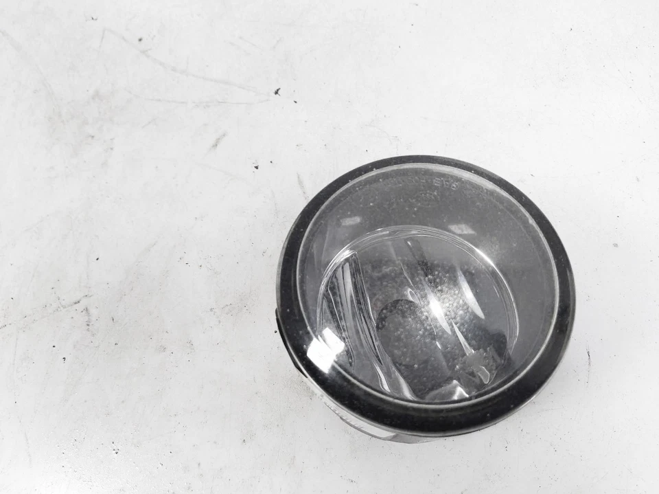 2011-2012 Nissan Quest Driver Left Fog Light Lamp 26150-8993B *Scratches* - Image 1 of 4