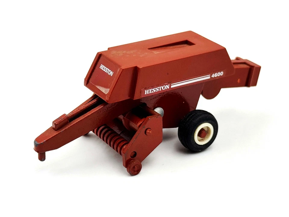 1/64 Hesston 4600 Inline Square Baler - Image 1 of 1