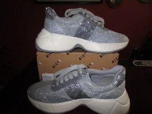 M6-Nerissa Dreamy Silver Shimmer FAB/P Medium Ladies 7M 7 M NIP New Original Box - Picture 1 of 8